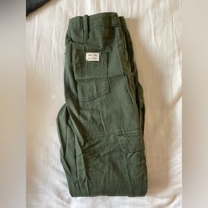 BDG Urban Outfitters green cargo pants